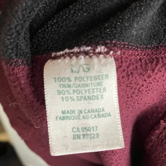 Roots Made in Canada maroon black fleece 1/4 zip large - Picture 5 of 5